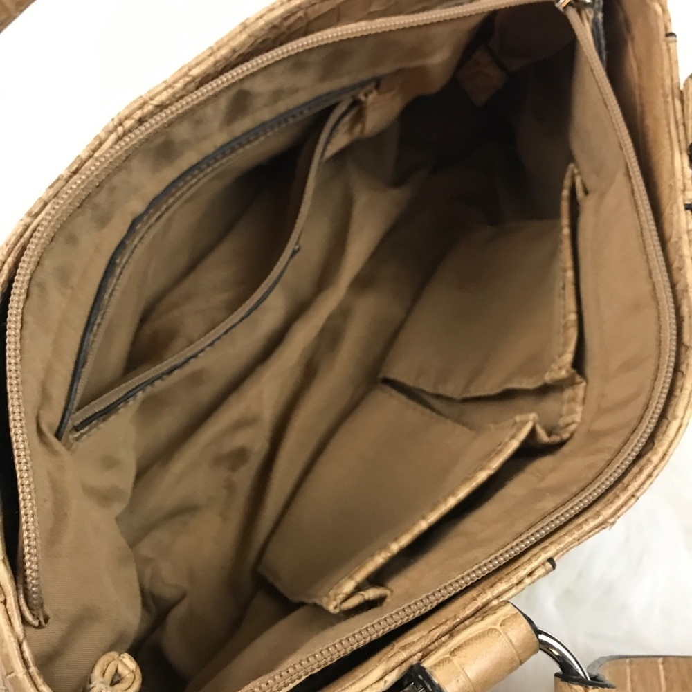 Apt 9 Tan Shoulder Bag - Picture 7 of 7